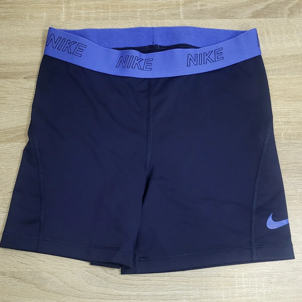 Medium Nike Women's Blue/ Navy Blue Shorts - Picture 1 of 3